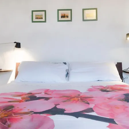 Bilocale Le Pinete A Apartment *